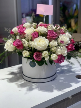 PURPLE ROSE BOX BOUQUET