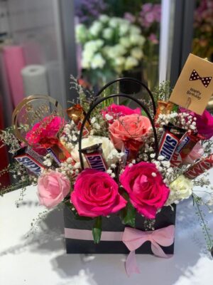 BAG BOUQUET(130 AED)