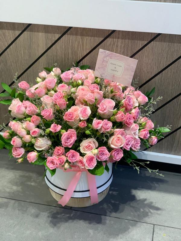 PINK BLOOMING BOX(300AED)