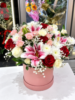 LILLY MIX FLOWER BOX