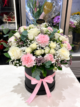 PASTEL FLOWER BOX