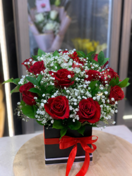 RED ROSE BOX BOUQUET