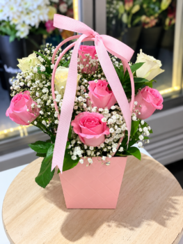 PINK WHITE BAG BOUQUET