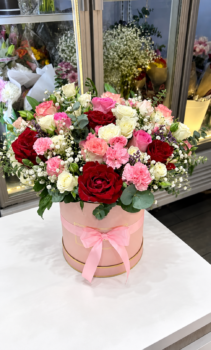 BLUSHING ELEGANCE FLOWER BOX