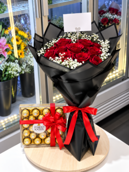 RED ROSE BOUQUET AND FERRERO ROCHER CHOCOLATE