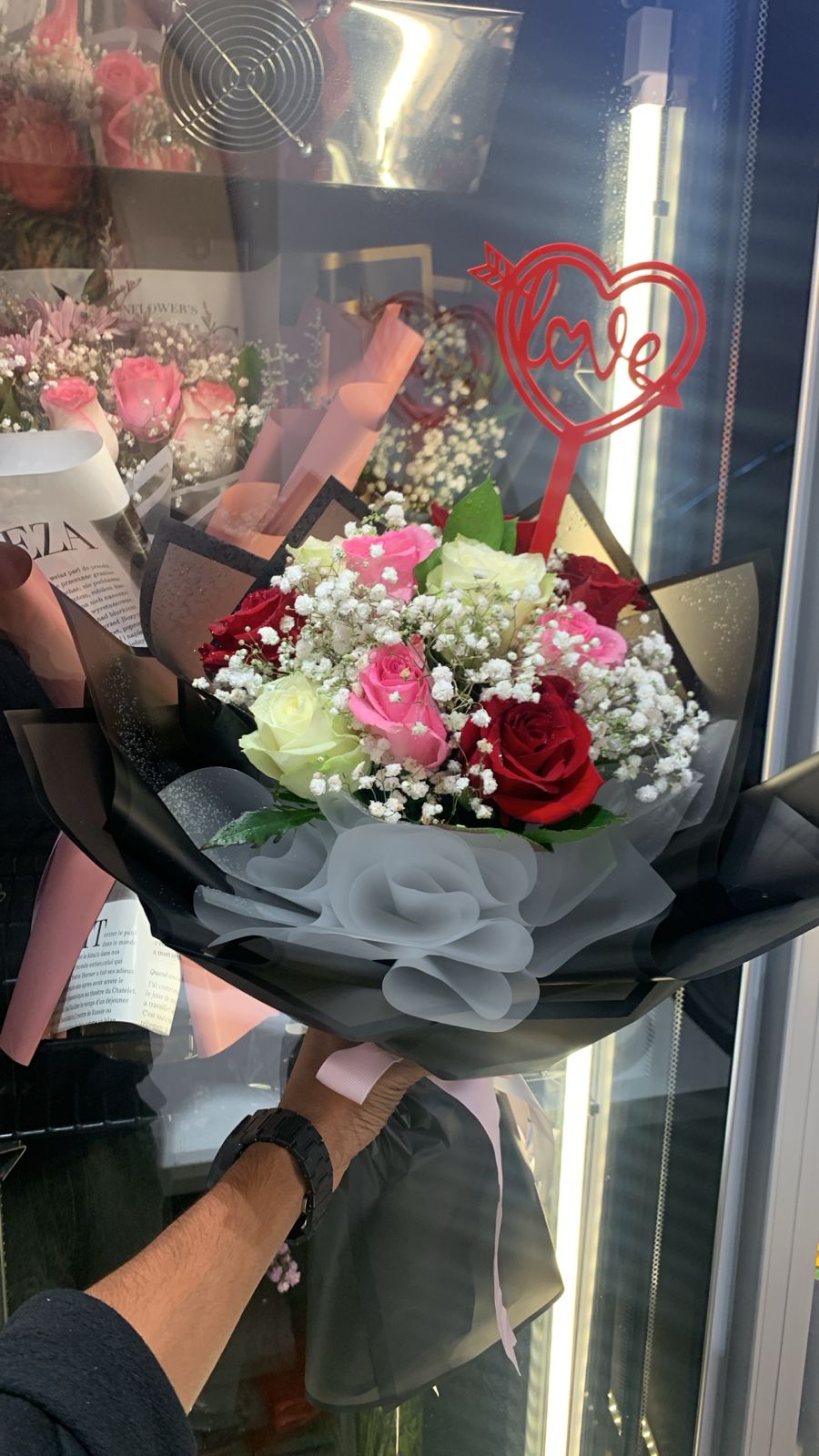 10 ROSE BOUQUET(95 AED)1