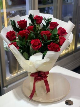 12 RED ROSE BOUQUET