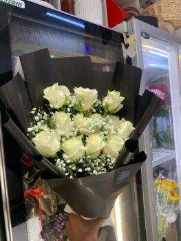 WHITE ROSE BOUQUET