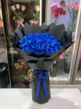 BLUE ROSE BOUQUET