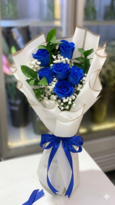 5 BLUE ROSE BOUQUET