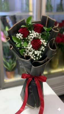 3 RED ROSE BOUQUET