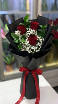 3 RED ROSE BOUQUET