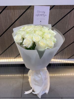 20 ROSE BOUQUET(160 AED)