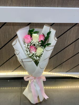 5 ROSE BOUQUET(55 AED)