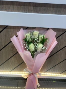 WHITE ROSE BOUQUET