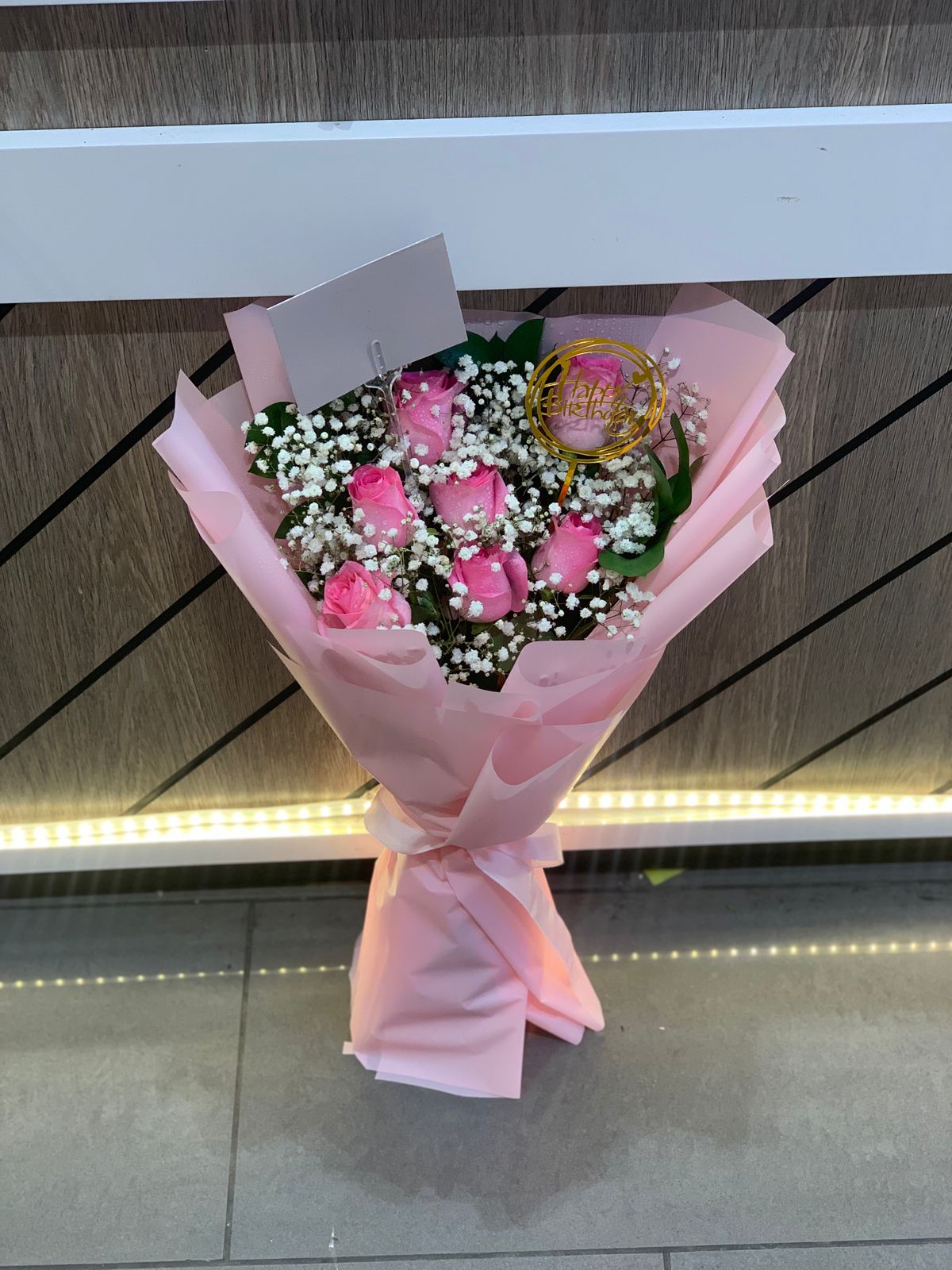 7 PINK ROSE BOUQUET(70 AED)