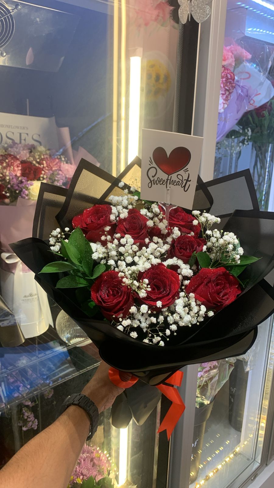 7 RED ROSE BOUQUET(75 AED)