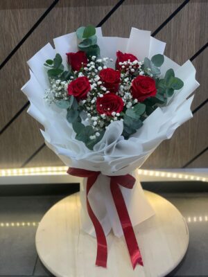 Red Roses Bouquet