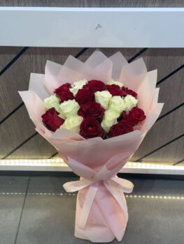 20 MIX ROSE BOUQUET