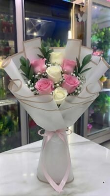 PINK WHITE ROSE BOUQUET