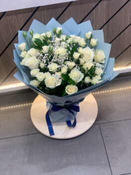 MIX WHITE ROSE BOUQUET