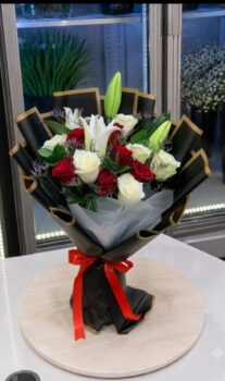 ROSE LILLY BOUQUET