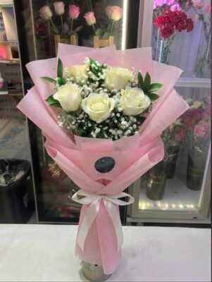 WHITE ROSE BOUQUET