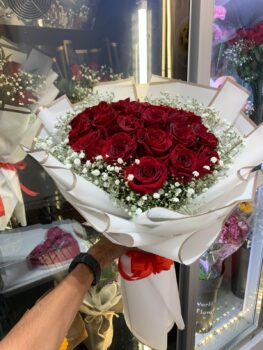 20 ROSE BOUQUET