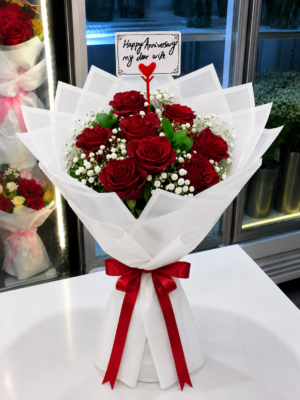 RED ROSE BOUQUET - 8 ROSES