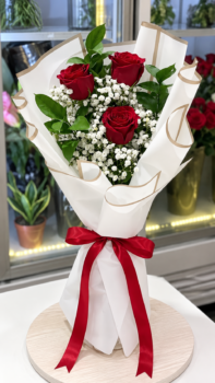 3 RED ROSE BOUQUET