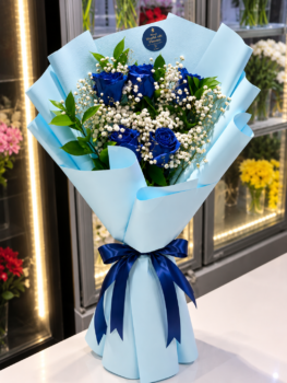 BLUE ROSE BOUQUET