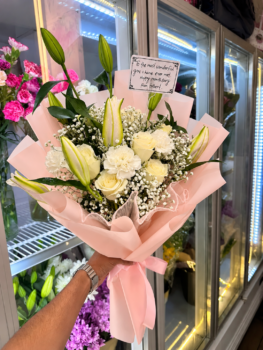 WHITE BOUQUET