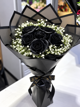 BLACK ROSE BOUQUET