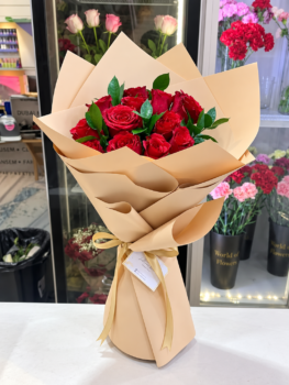 12 RED ROSE BOUQUET
