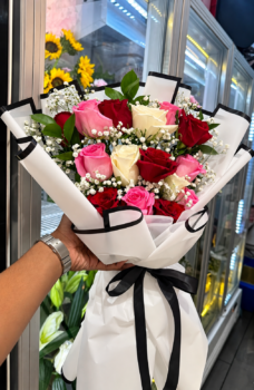 MIX ROSE BOUQUET - 15 ROSES