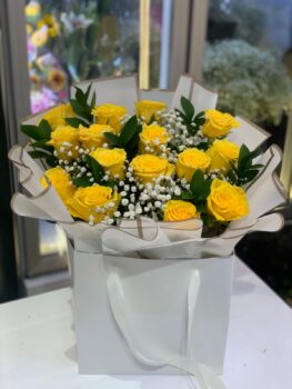 YELLOW ROSE BAG BOUQUET