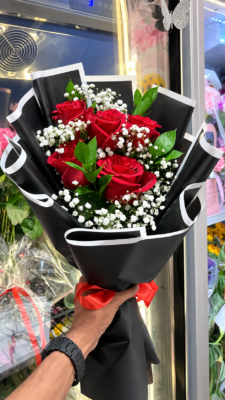 RED ROSE SIMPLE BOUQUET