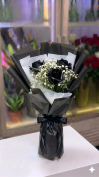 3 BLACK ROSE BOUQUET