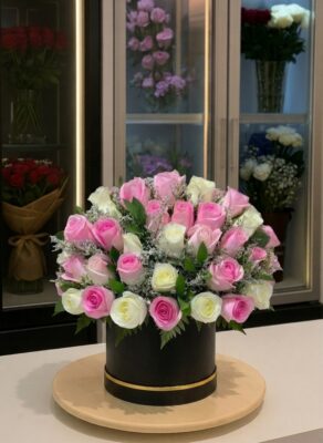 PINK WHITE ROSE BOX