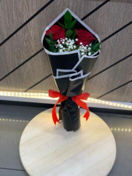 2 ROSE BOUQUET
