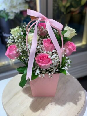 PINK WHITE BAG BOUQUET