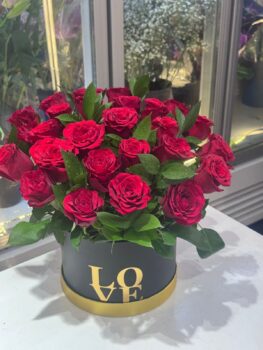 25 ROSES BOX BOUQUET