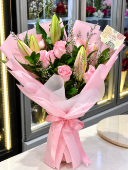 ROSE LILLY BOUQUET