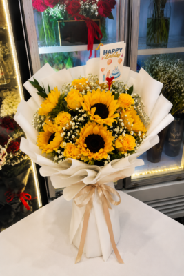 SUNFLOWER YELLOW ROSE ELEGANT BOUQUET