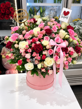 PREMIUM MIX FLOWER BOX
