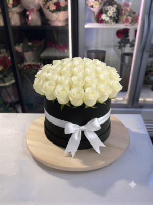 30 WHITE ROSE BOX