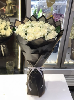 WHITE ROSE BOUQUET ELEGANCE - 18 ROSES