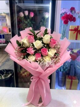 ELEGANT PINK ROSE BOUQUET