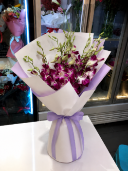 PURPLE ORCHID BOUQUET (PRE-BOOKING)