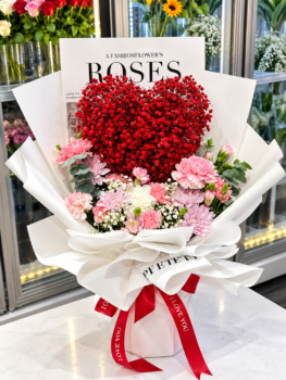 RED HEART PROPOSAL BOUQUET